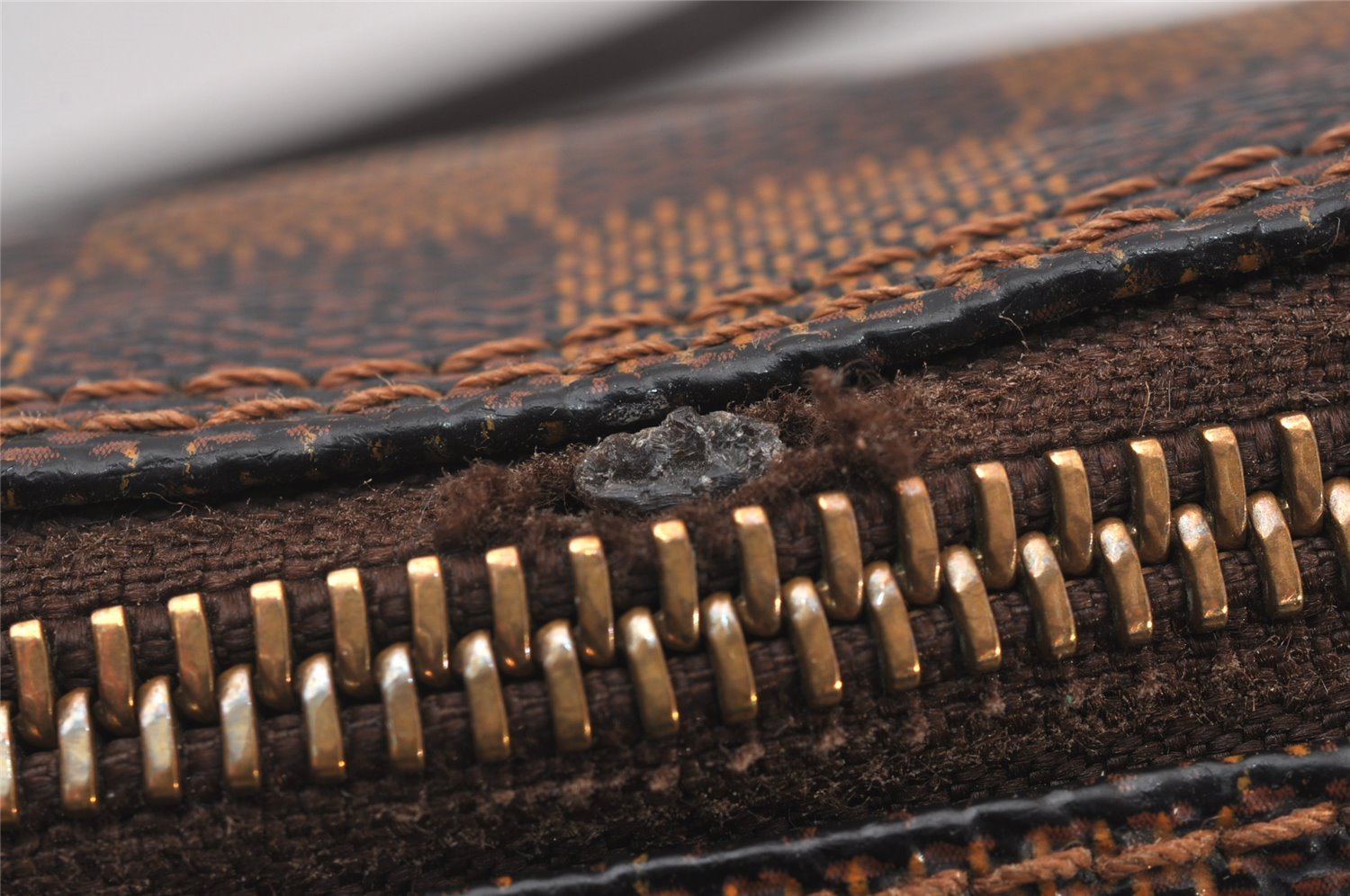 Authentic Louis Vuitton Damier Ravello GM Shoulder Cross Bag N60006 LV 5815I