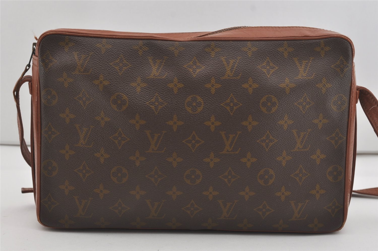 Authentic Louis Vuitton Monogram Sac Bandouliere 35 Shoulder Bag Old Model 5822I