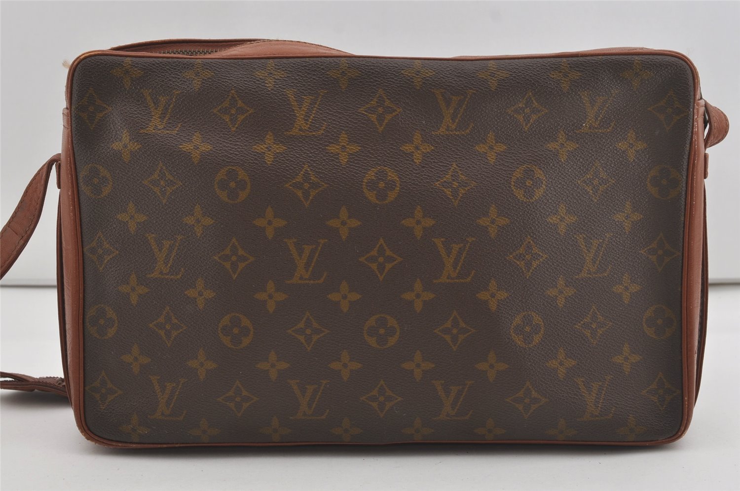 Authentic Louis Vuitton Monogram Sac Bandouliere 35 Shoulder Bag Old Model 5822I