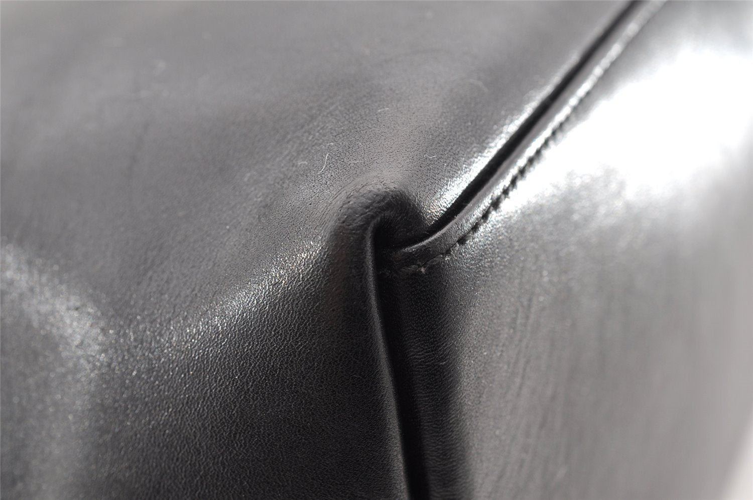 Authentic GUCCI Bamboo Vintage Shoulder Hand Bag Purse Leather Black 5827I