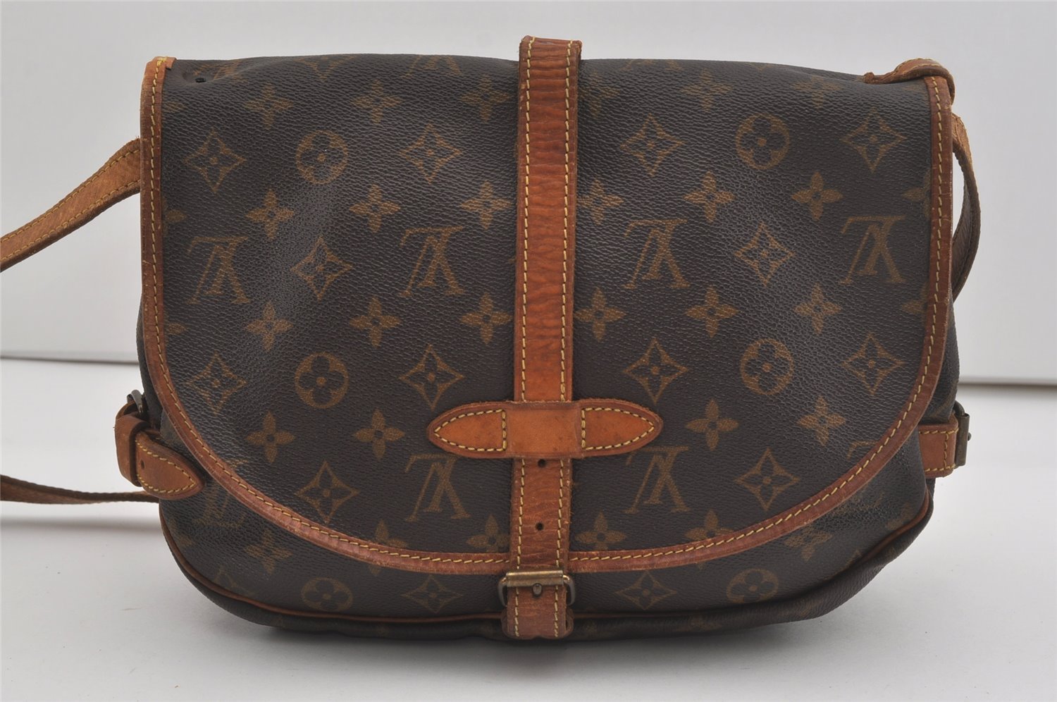 Authentic Louis Vuitton Monogram Saumur 30 Shoulder Cross Bag M42256 LV 5830I