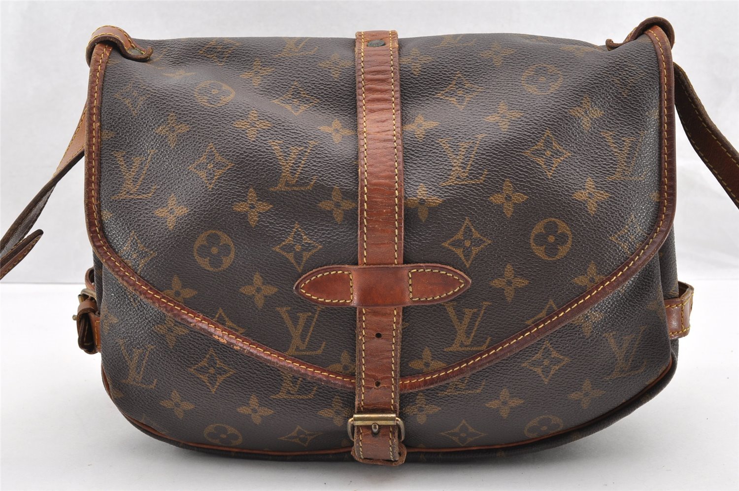 Authentic Louis Vuitton Monogram Saumur 30 Shoulder Cross Bag M42256 LV 5831I