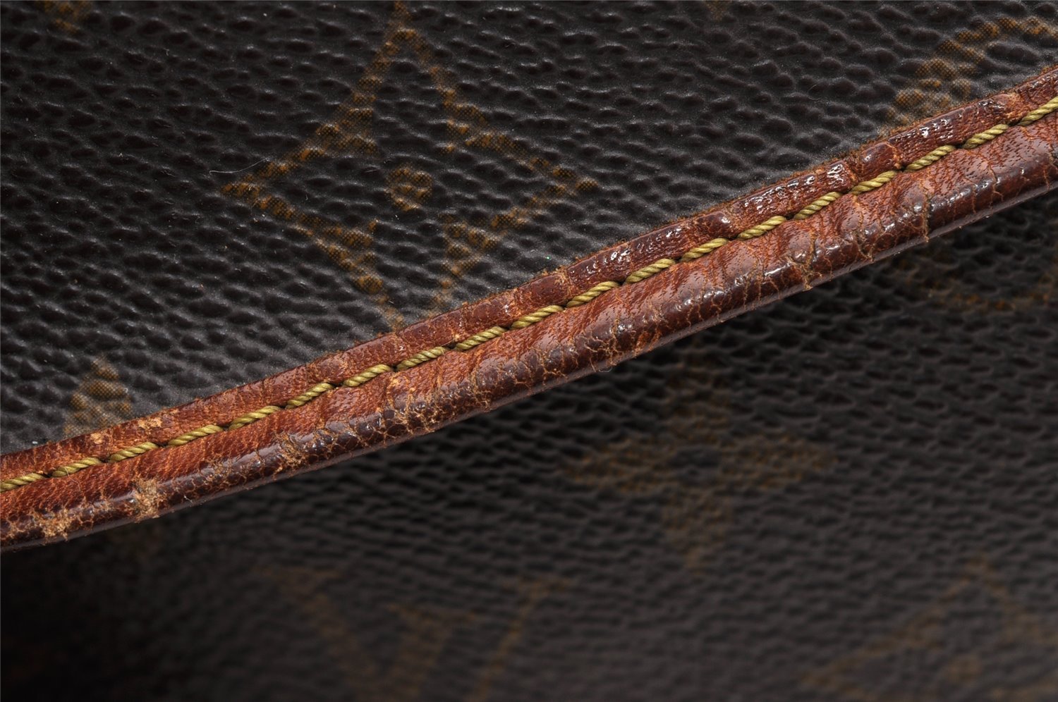 Authentic Louis Vuitton Monogram Saumur 35 Shoulder Cross Bag M42254 LV 5832I