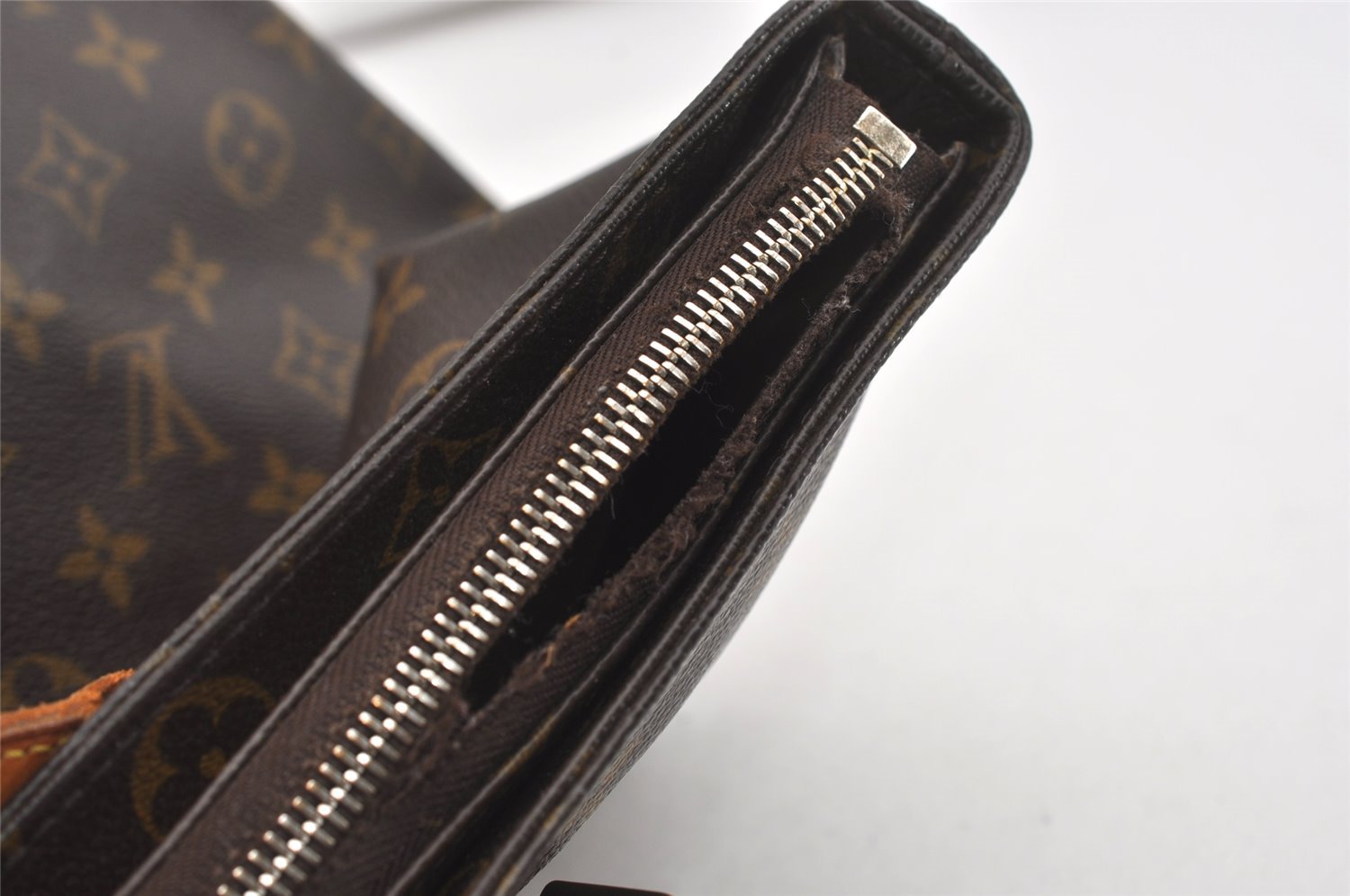 Authentic Louis Vuitton Monogram Cabas Mezzo Shoulder Tote Bag M51151 LV 5841I