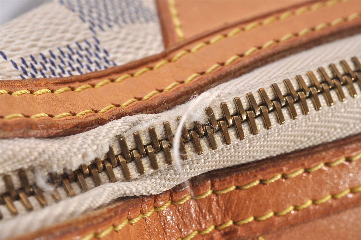 Authentic Louis Vuitton Damier Azur Siracusa MM N41112 Shoulder Cross Bag 5842I