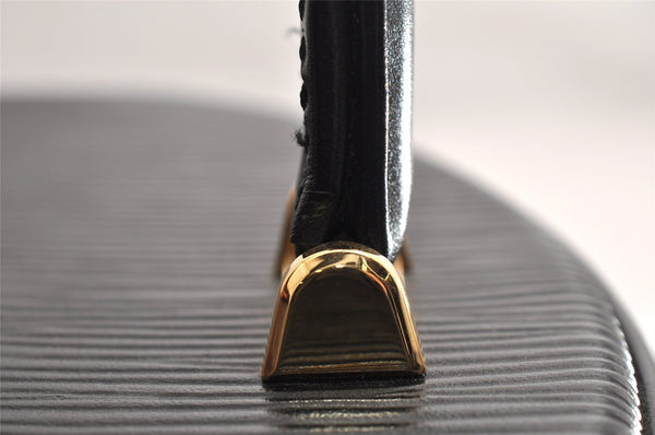 Authentic Louis Vuitton Epi Cannes Cosmetic Hand Bag Purse Black M48032 LV 5851I