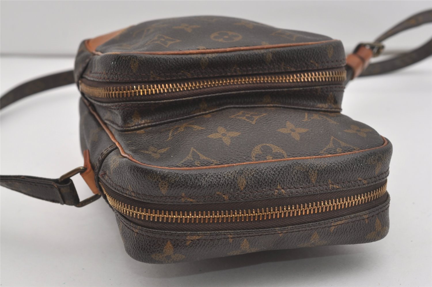 Authentic Louis Vuitton Monogram Amazone Shoulder Cross Body Bag M45236 LV 5855I