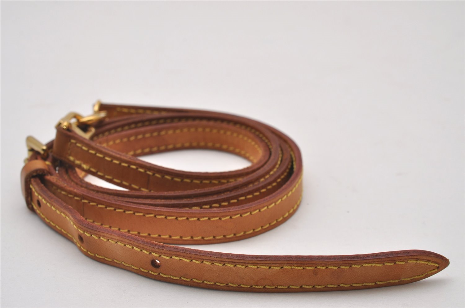 Authentic Louis Vuitton Leather Shoulder Strap Beige 41.3-46.9