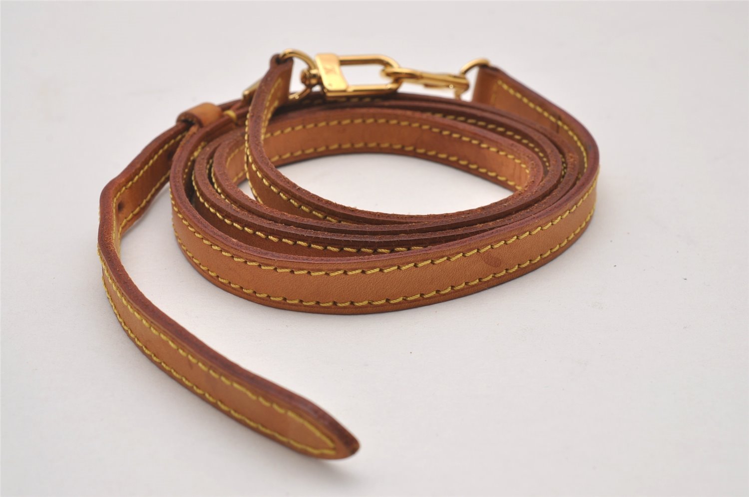 Authentic Louis Vuitton Leather Shoulder Strap Beige 41.3-46.9