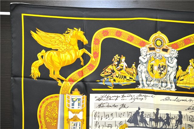 Authentic HERMES Carre 90 Scarf 