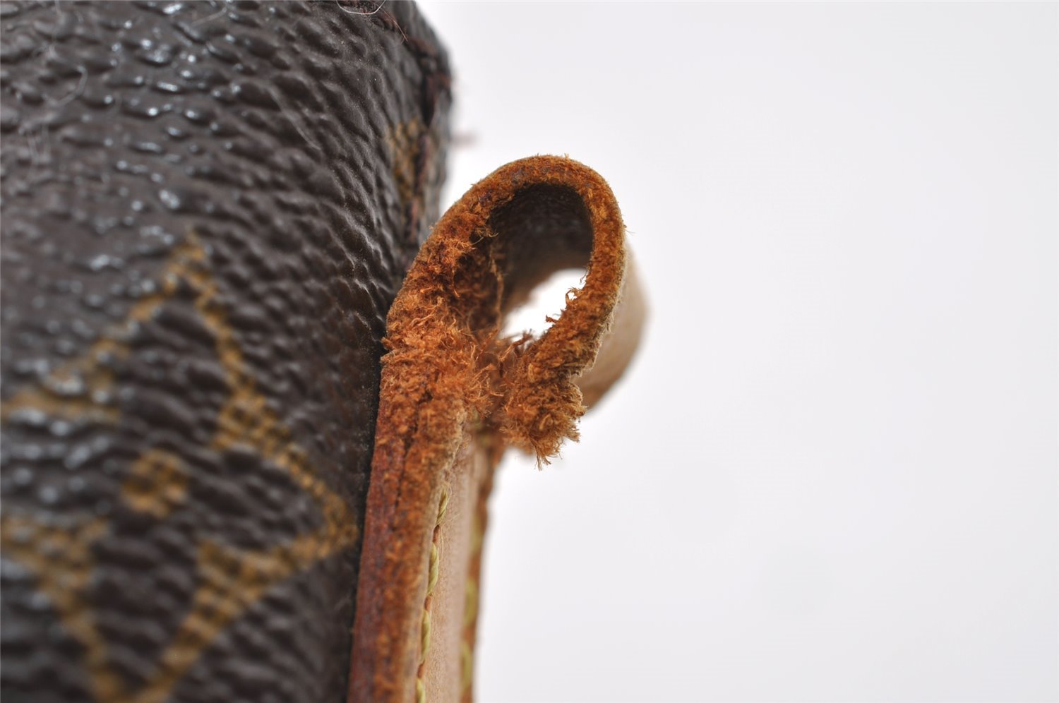 Authentic Louis Vuitton Monogram Trotteur Shoulder Cross Bag M51240 Junk 5882I