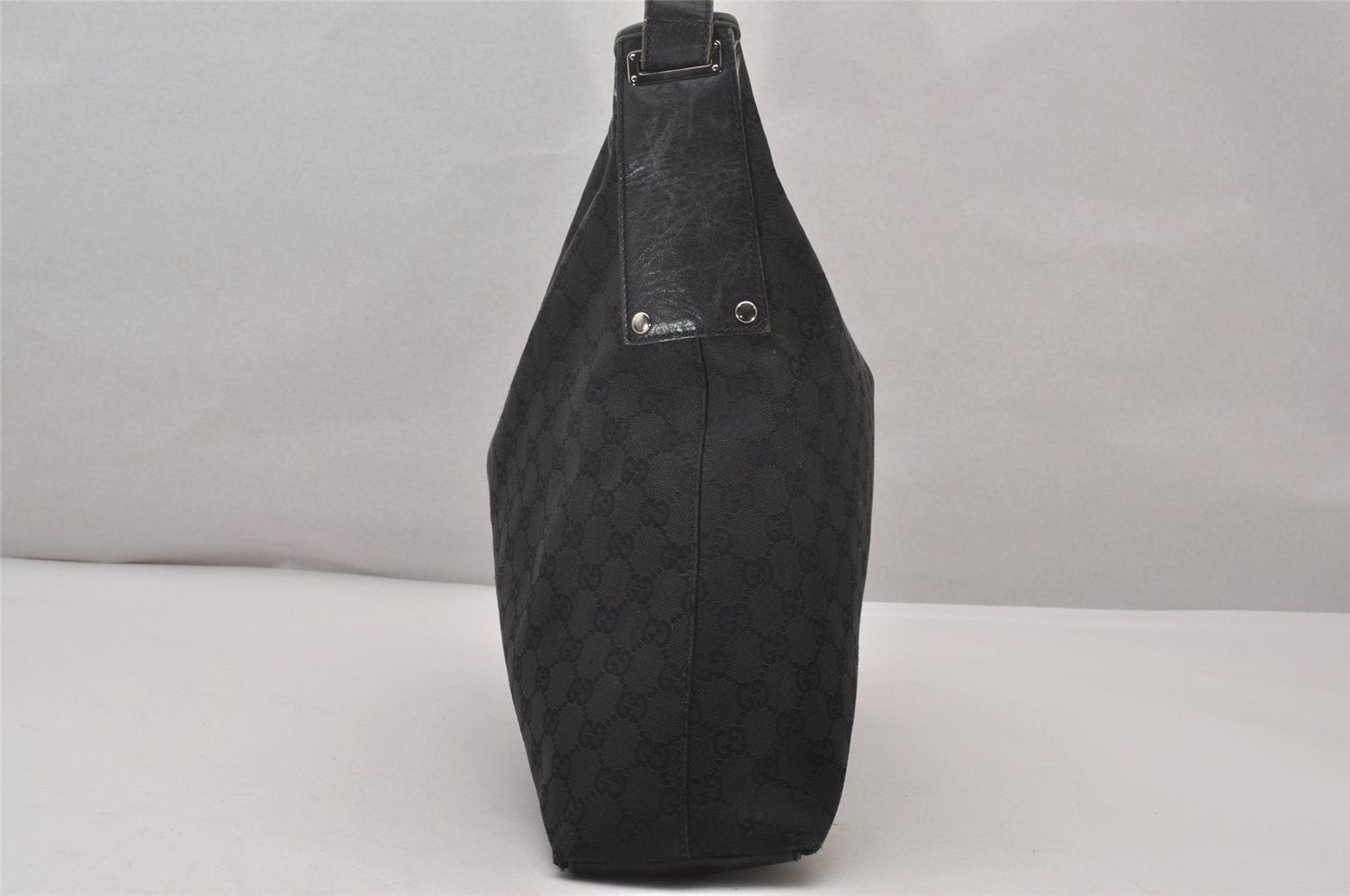 Authentic GUCCI Jackie Vintage Shoulder Bag GG Canvas Leather 109190 Black 5889I