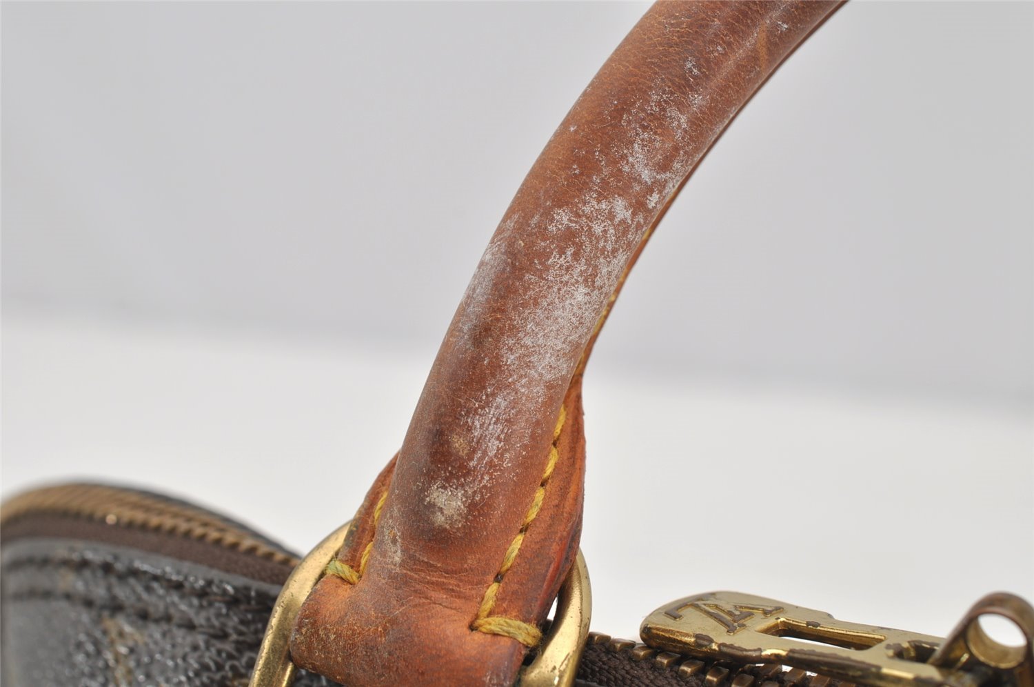 Authentic Louis Vuitton Monogram Alma Hand Bag Purse M51130 LV 5892I