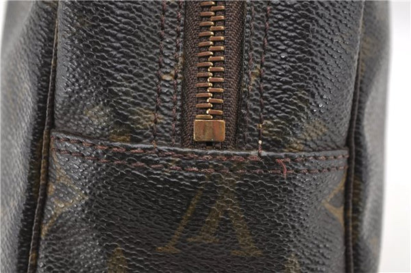 Auth LOUIS VUITTON Monogram Trousse Toilette 28 Clutch Hand Bag M47522 LV 5904C