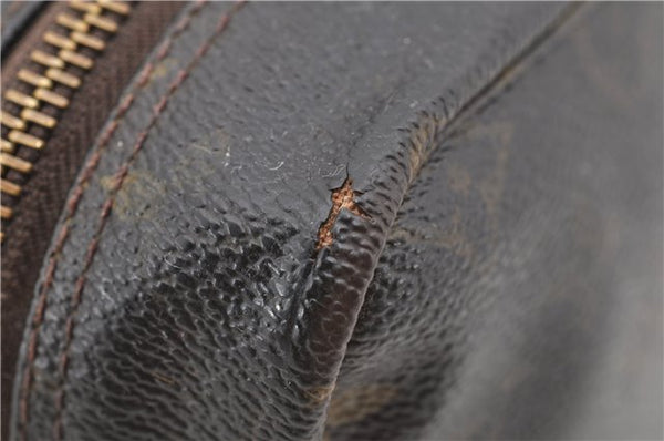 Auth LOUIS VUITTON Monogram Trousse Toilette 28 Clutch Hand Bag M47522 LV 5904C