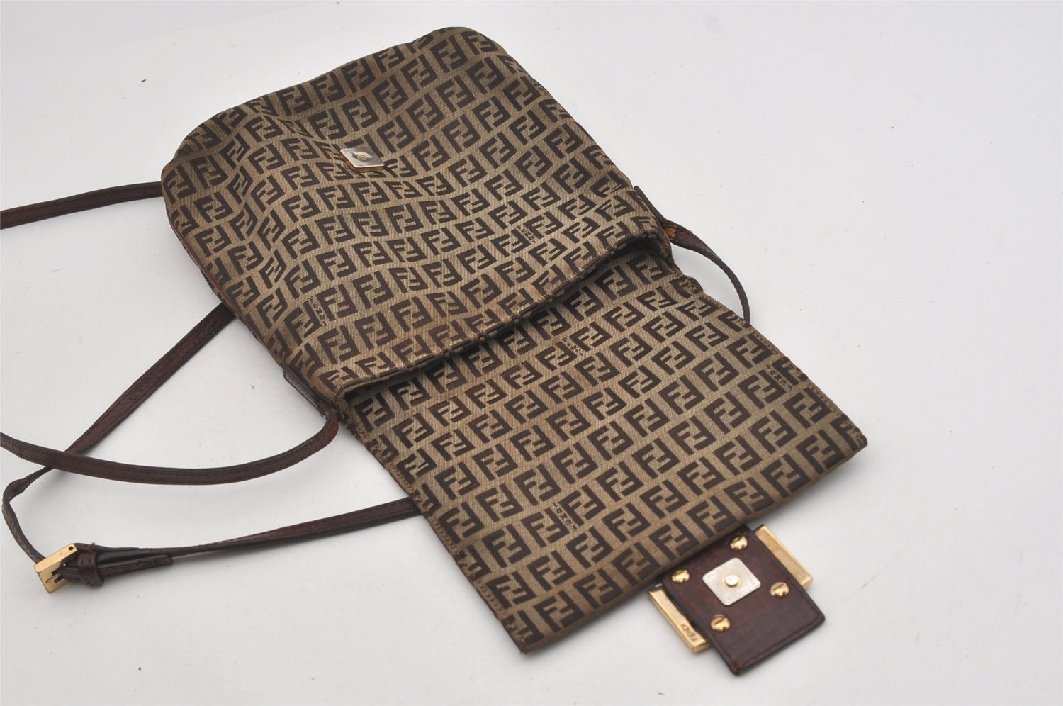 Authentic FENDI Zucchino Mamma Baguette Shoulder Bag Canvas Leather Brown 5911I