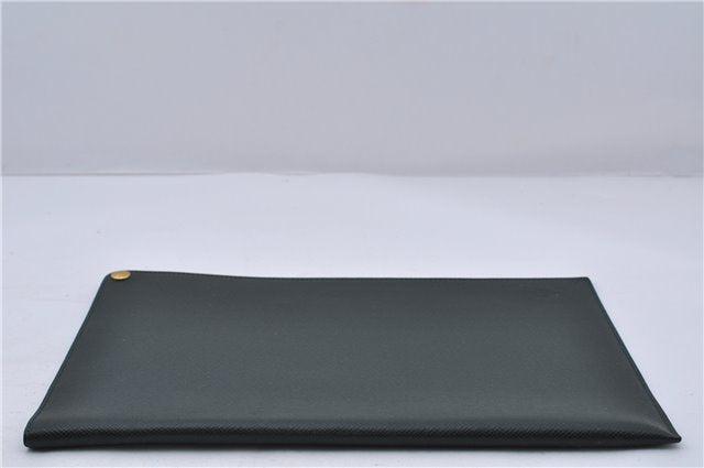 Auth LOUIS VUITTON Taiga Japan 15th Anniversary Documents Case Green LV 5912C