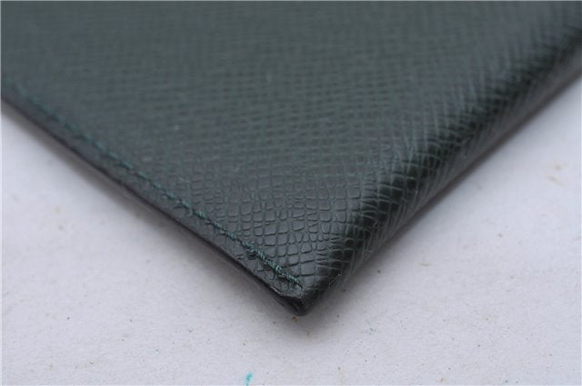 Auth LOUIS VUITTON Taiga Japan 15th Anniversary Documents Case Green LV 5912C