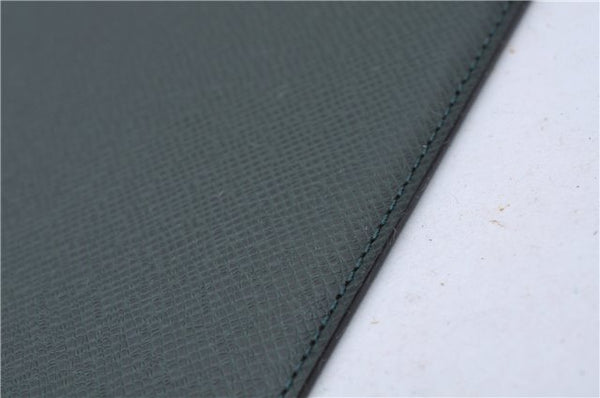 Auth LOUIS VUITTON Taiga Japan 15th Anniversary Documents Case Green LV 5912C
