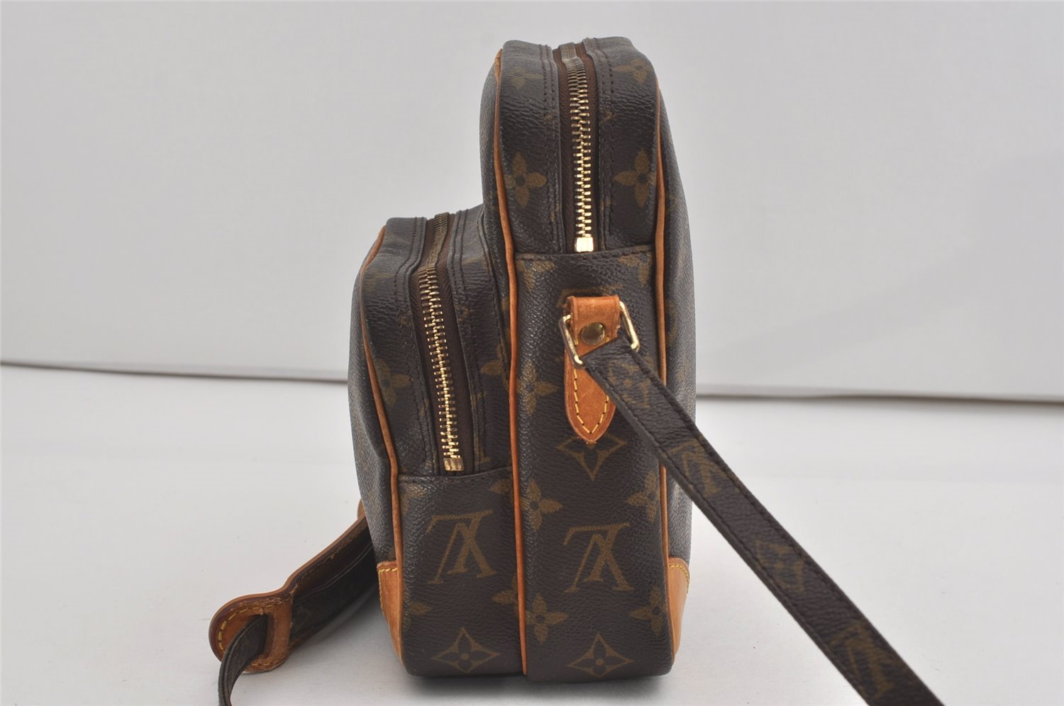 Authentic Louis Vuitton Monogram Amazone Shoulder Cross Body Bag M45236 LV 5918I