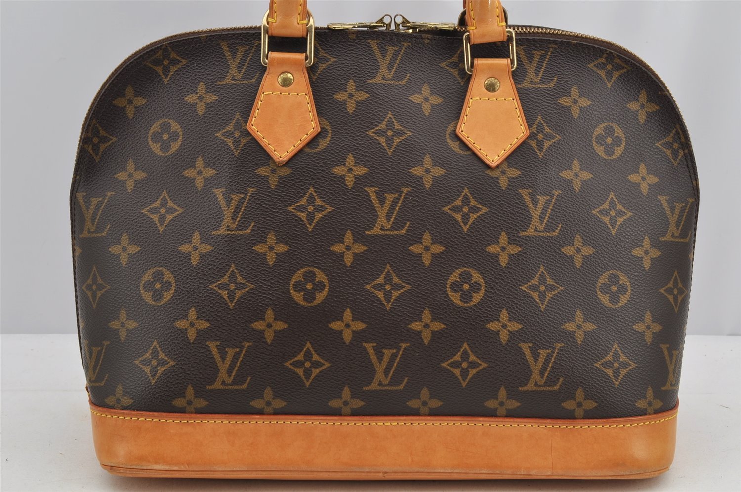 Authentic Louis Vuitton Monogram Alma Hand Bag Purse M51130 LV 5920I