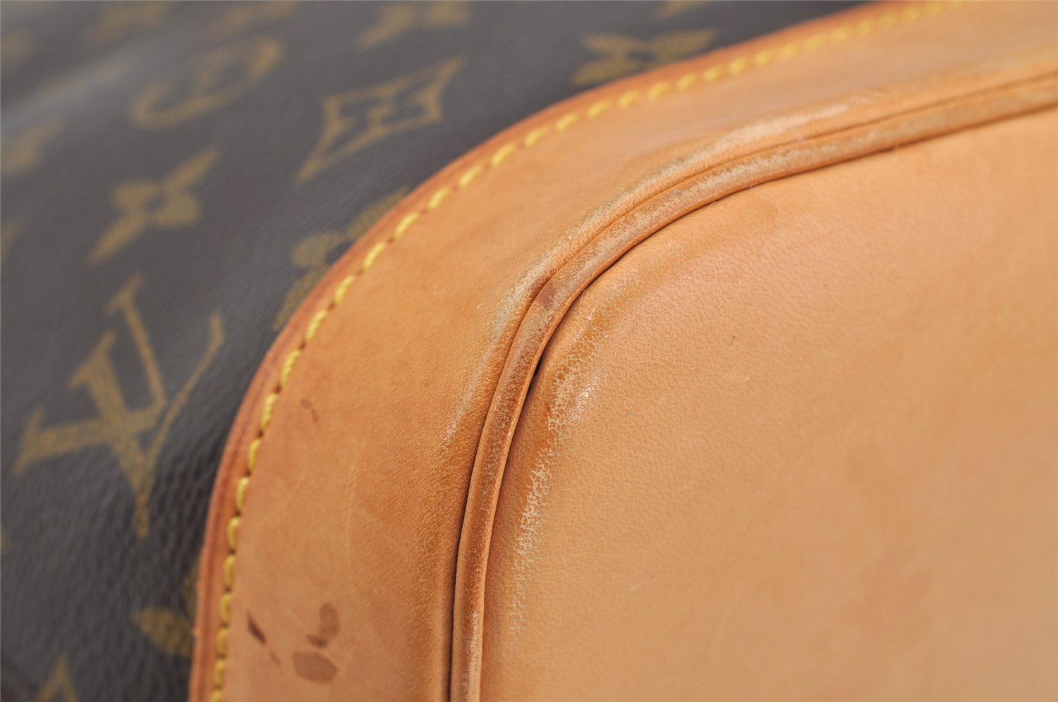 Authentic Louis Vuitton Monogram Alma Hand Bag Purse M51130 LV 5920I