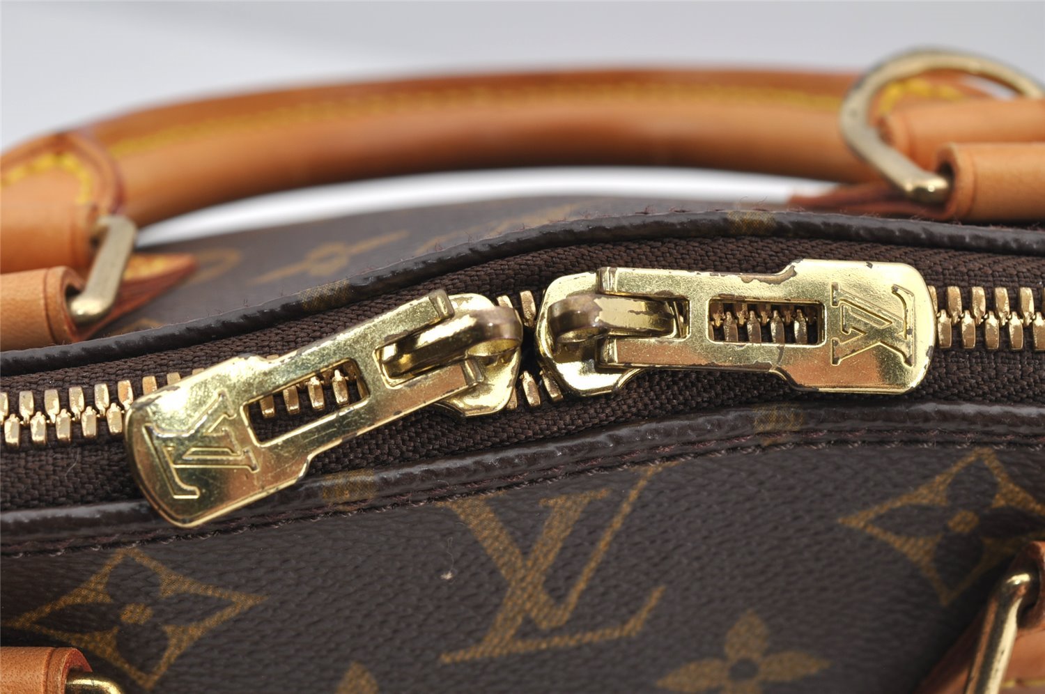 Authentic Louis Vuitton Monogram Alma Hand Bag Purse M51130 LV 5920I