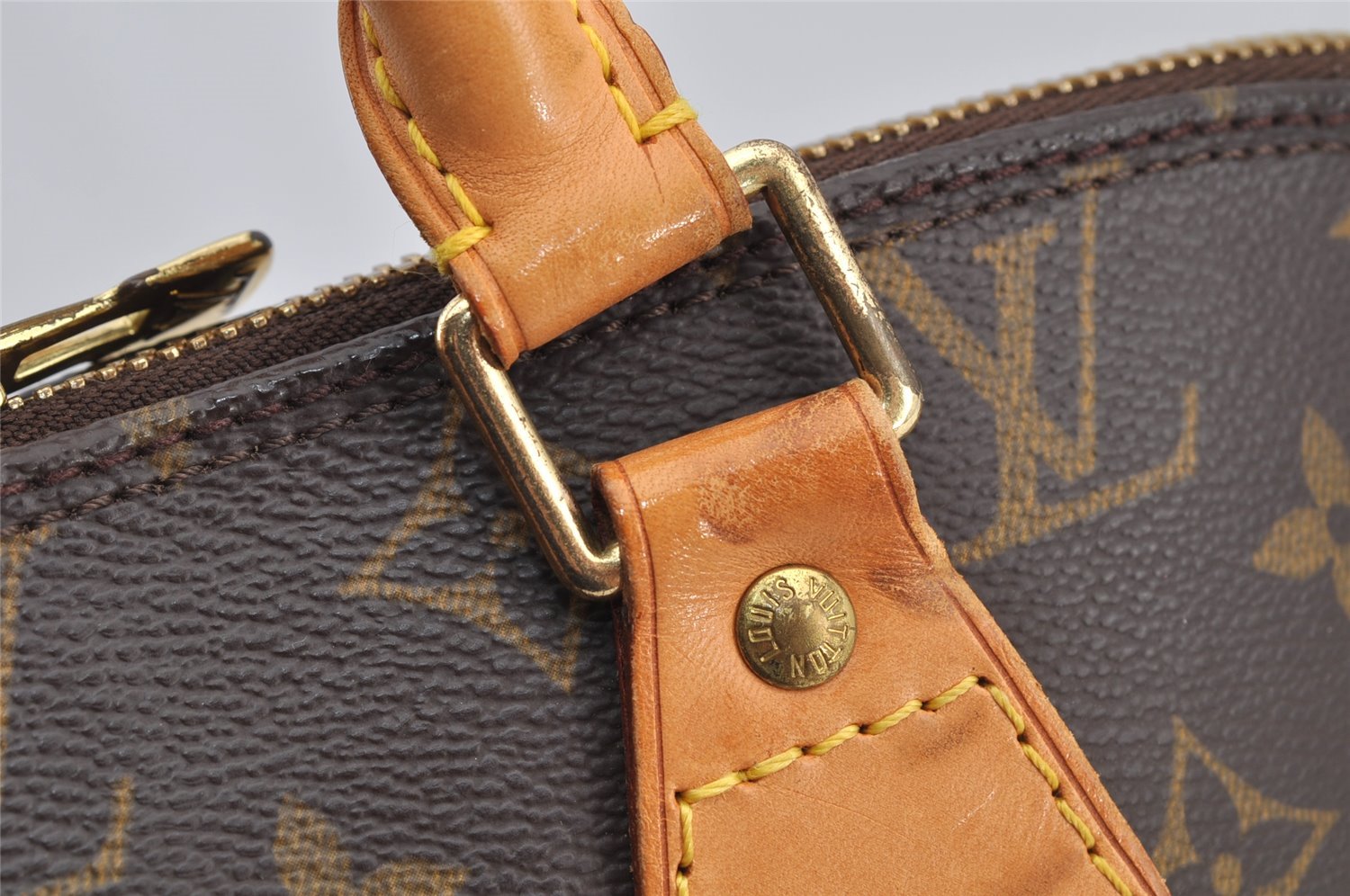 Authentic Louis Vuitton Monogram Alma Hand Bag Purse M51130 LV 5920I