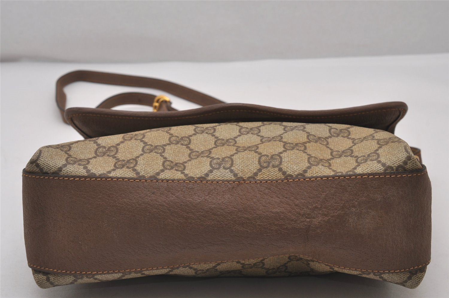 Authentic GUCCI Shoulder Cross Body Bag Purse GG PVC Leather Brown Junk 5925I