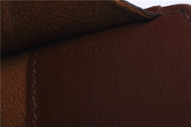 Authentic Louis Vuitton Epi Cluny Shoulder Cross Body Bag Brown M52253 LV 5973D