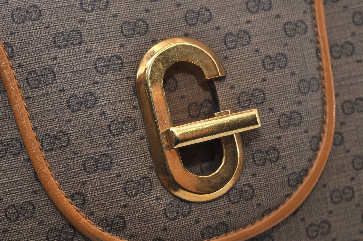 Authentic GUCCI Micro GG PVC Leather Shoulder Hand Bag Purse Brown Junk 6030I