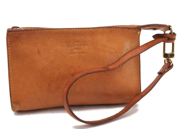 Authentic LOUIS VUITTON Leather Hand Pouch 6042B