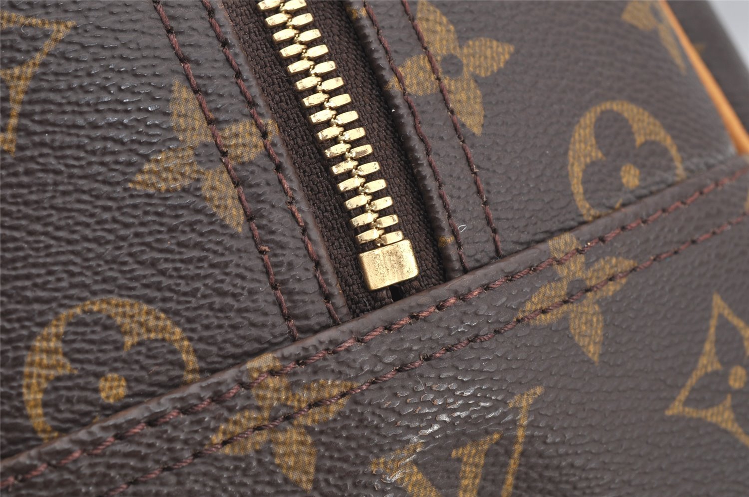 Authentic Louis Vuitton Monogram Deauville Hand Bag M47270 LV 6043I