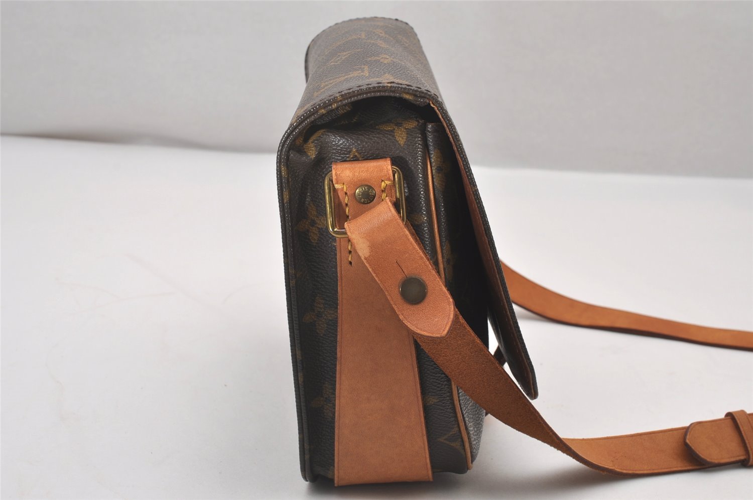 Authentic Louis Vuitton Monogram Cartouchiere MM M51253 Shoulder Cross Bag 6044I
