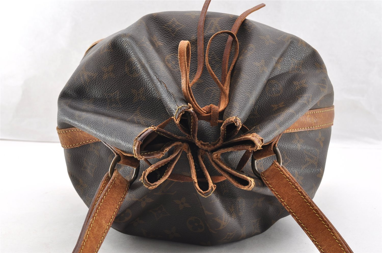 Authentic Louis Vuitton Monogram Noe Shoulder Drawstring Bag M42224 LV 6050I