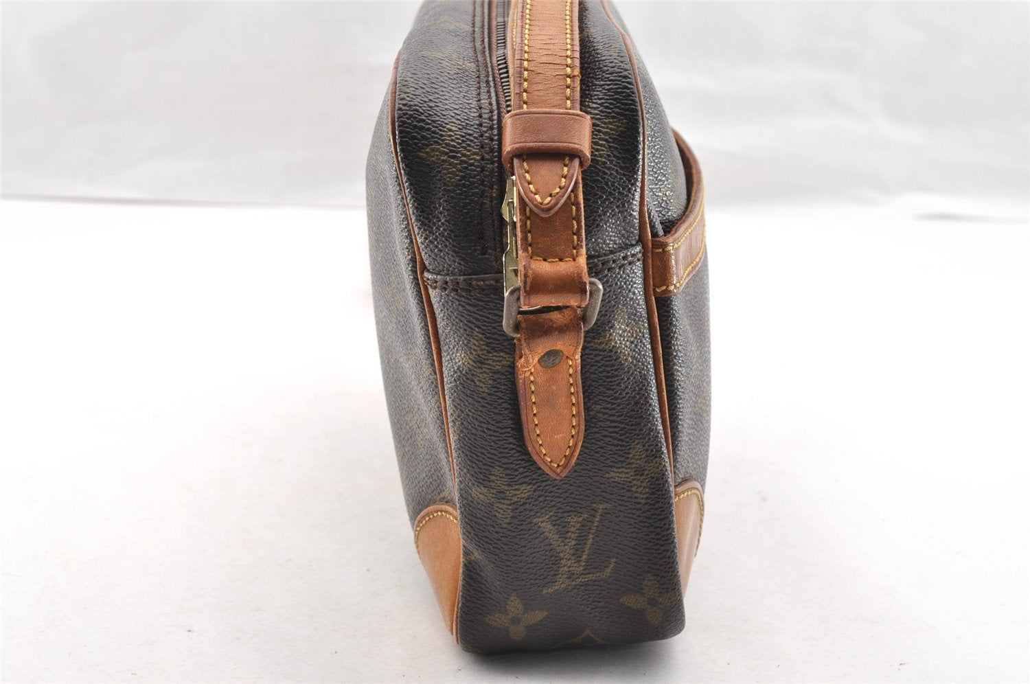 Authentic Louis Vuitton Monogram Trocadero 27 Shoulder Cross Bag M51274 LV 6054I