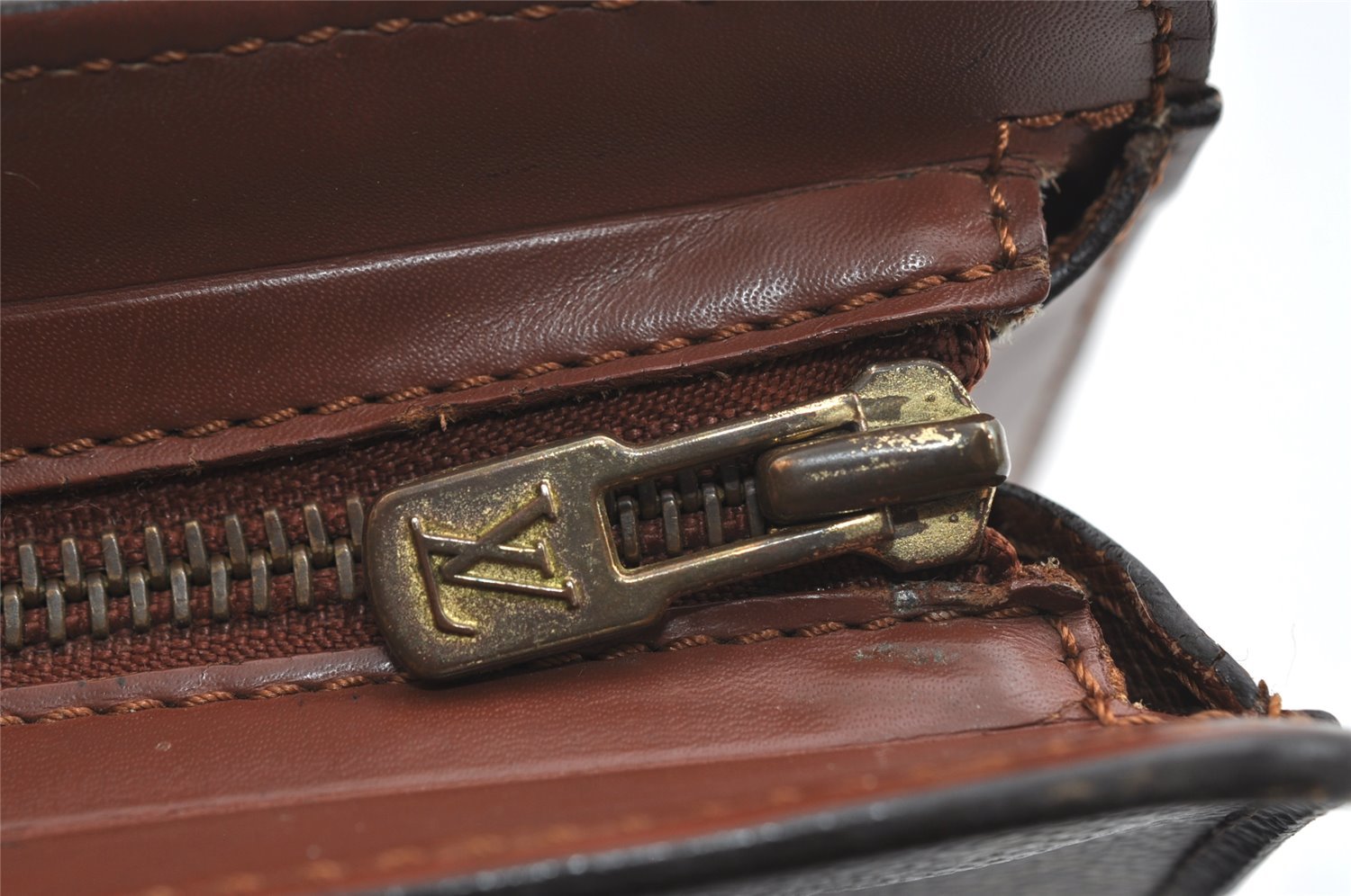 Authentic Louis Vuitton Monogram Pochette Homme Clutch Hand Bag M51795 LV 6055I