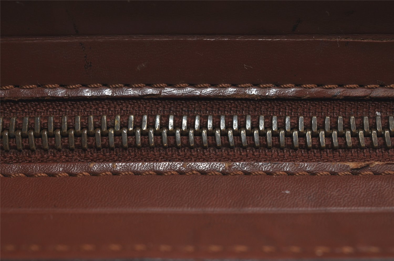 Authentic Louis Vuitton Monogram Pochette Homme Clutch Hand Bag M51795 LV 6055I