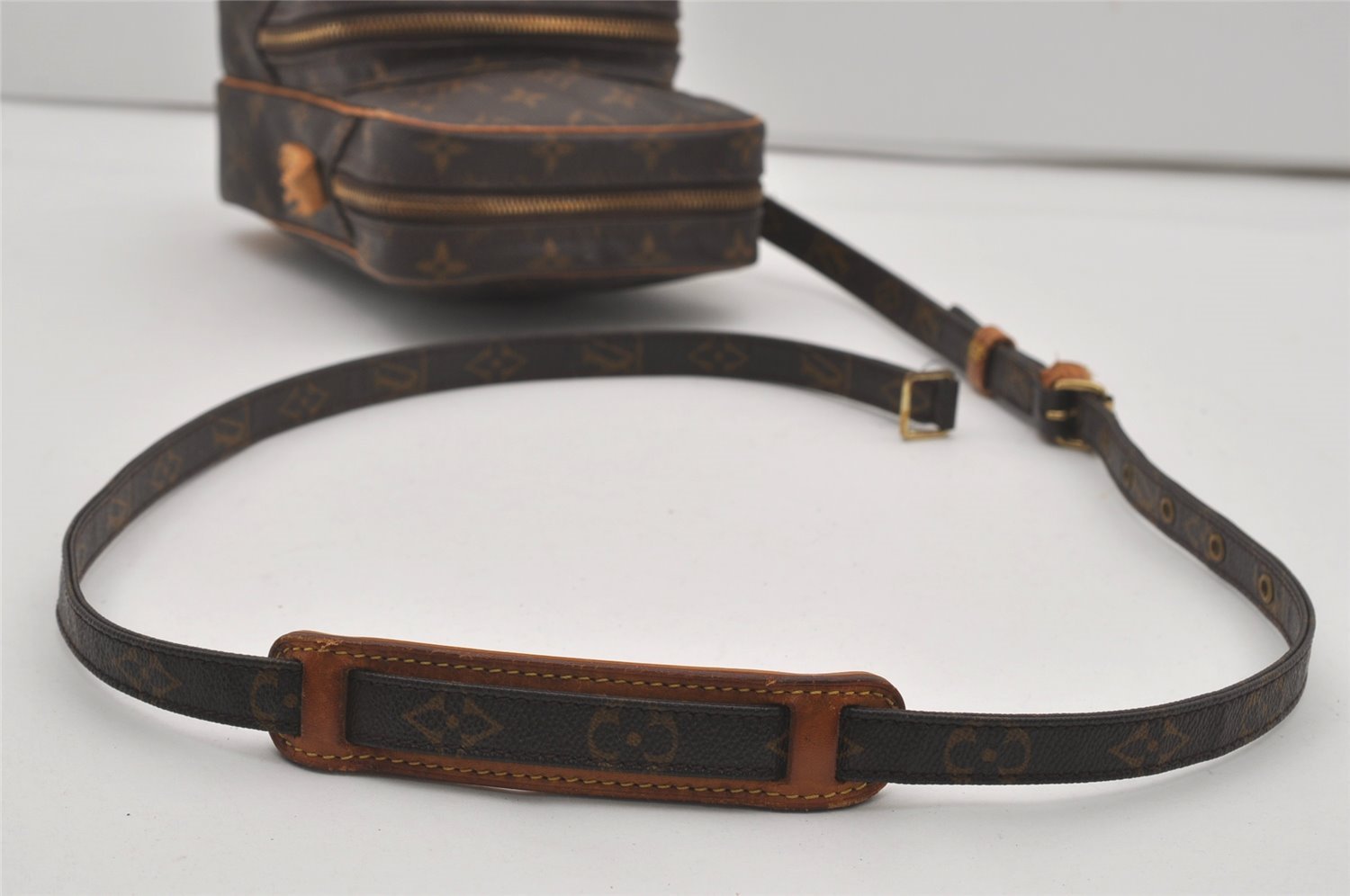 Authentic Louis Vuitton Monogram Amazone Shoulder Cross Bag M45236 Junk 6057I