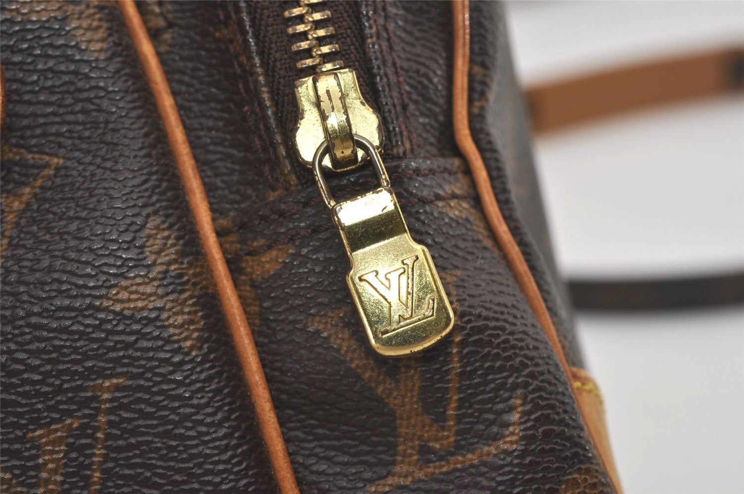 Authentic Louis Vuitton Monogram Amazone Shoulder Cross Bag M45236 Junk 6057I