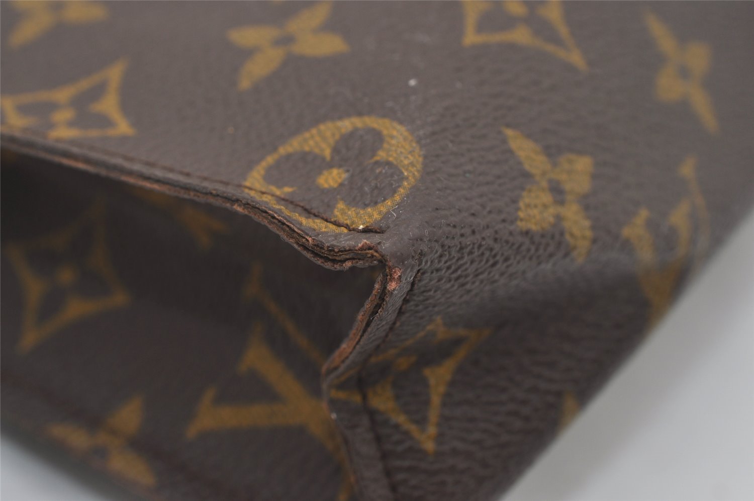 Auth Louis Vuitton Monogram Poche Toilette 26 Cosmetics Pouch Old Model LV 6083I