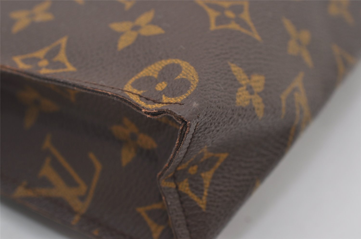 Auth Louis Vuitton Monogram Poche Toilette 26 Cosmetics Pouch Old Model LV 6083I