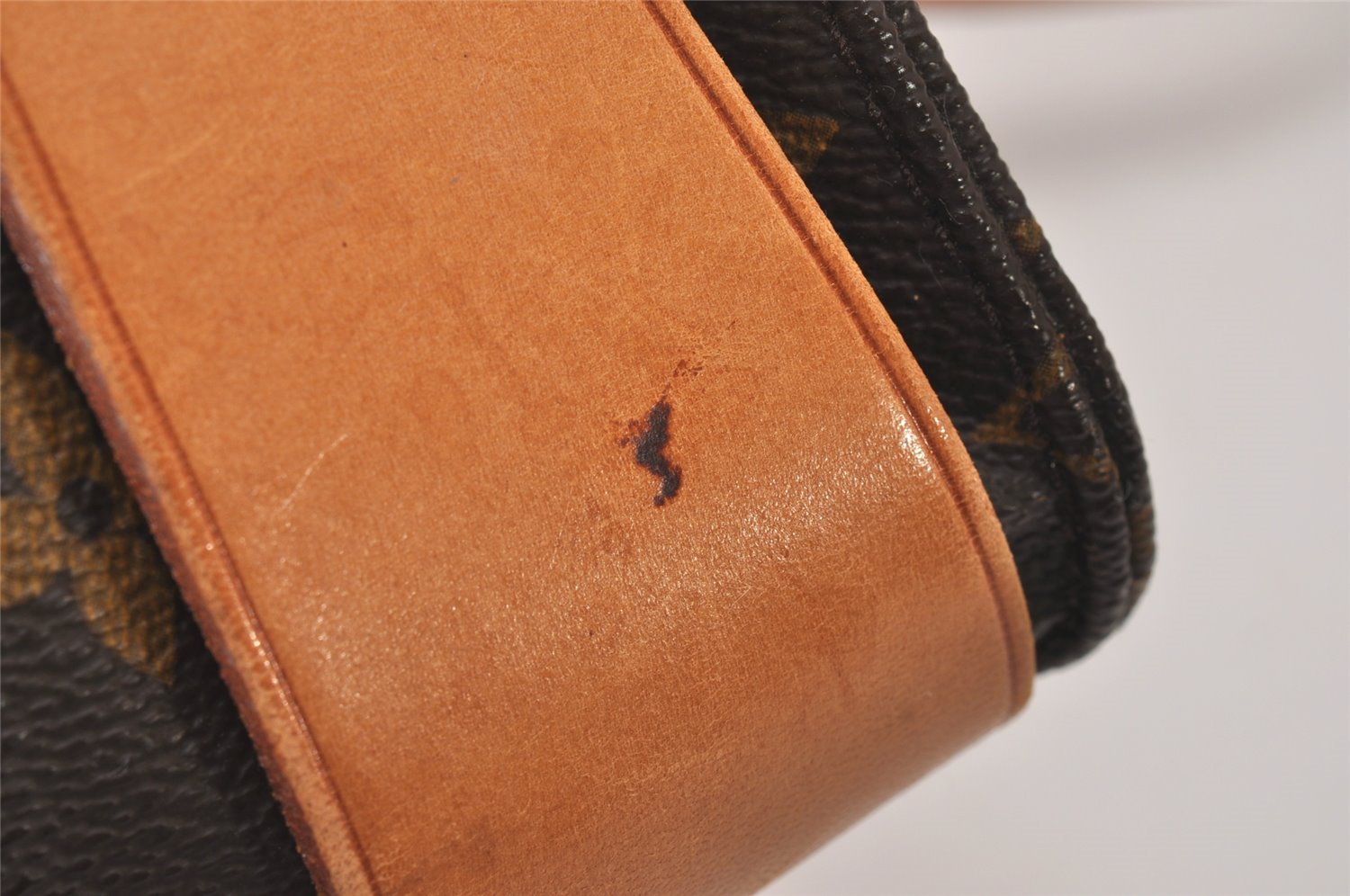 Authentic Louis Vuitton Monogram Cartouchiere MM M51253 Shoulder Cross Bag 6085I