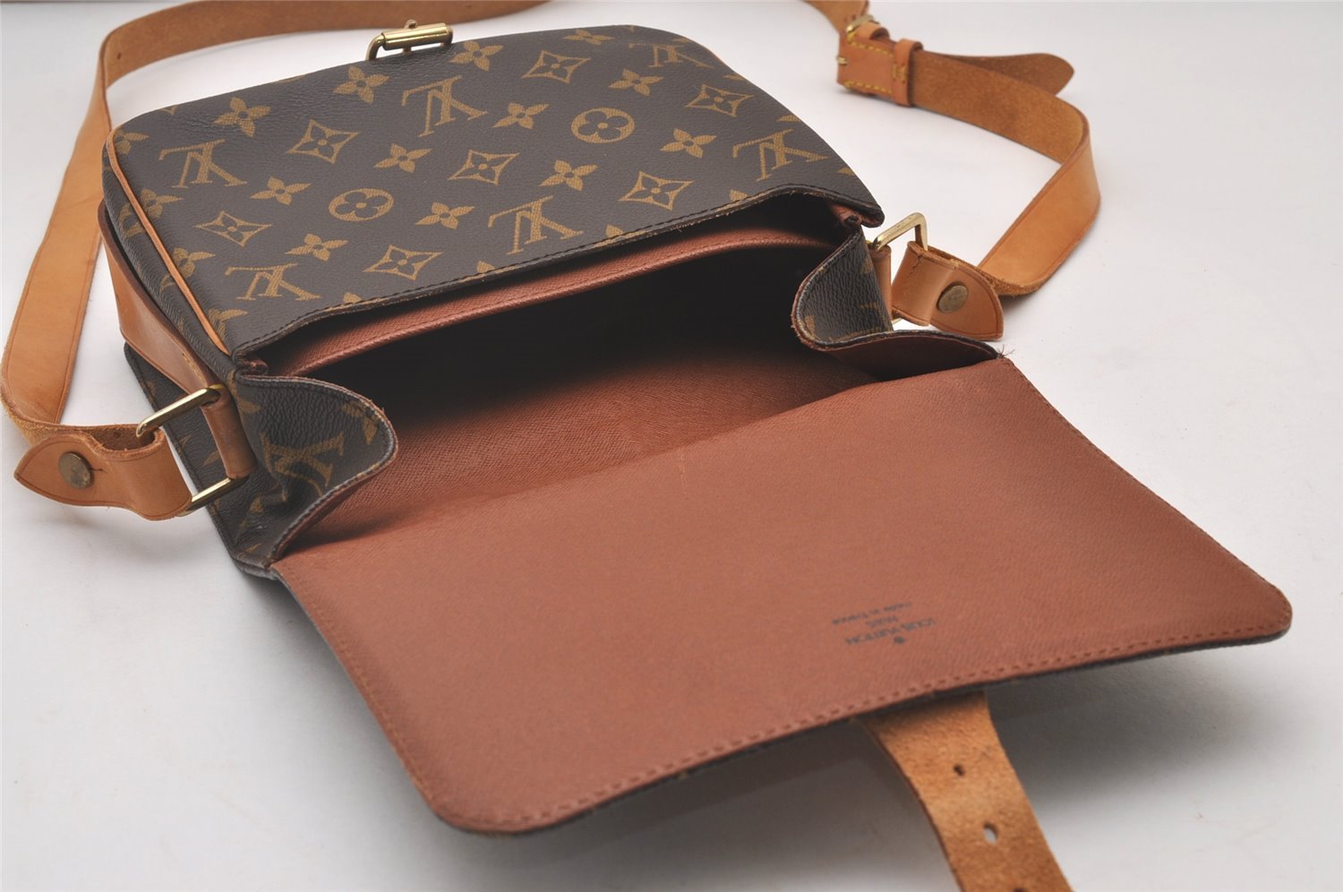 Authentic Louis Vuitton Monogram Cartouchiere MM M51253 Shoulder Cross Bag 6085I