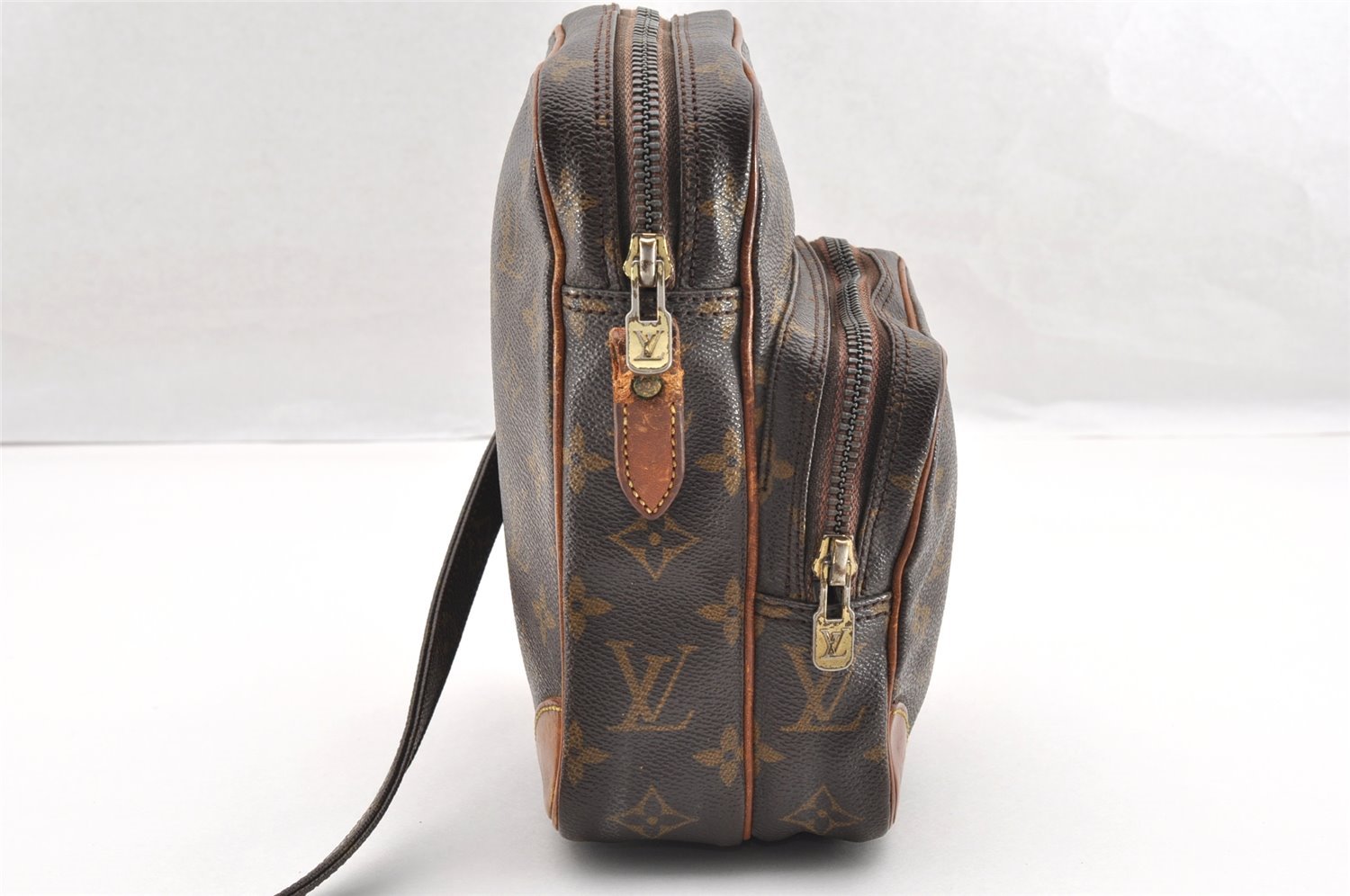 Authentic Louis Vuitton Monogram Amazone Shoulder Cross Bag M45236 LV Junk 6089I