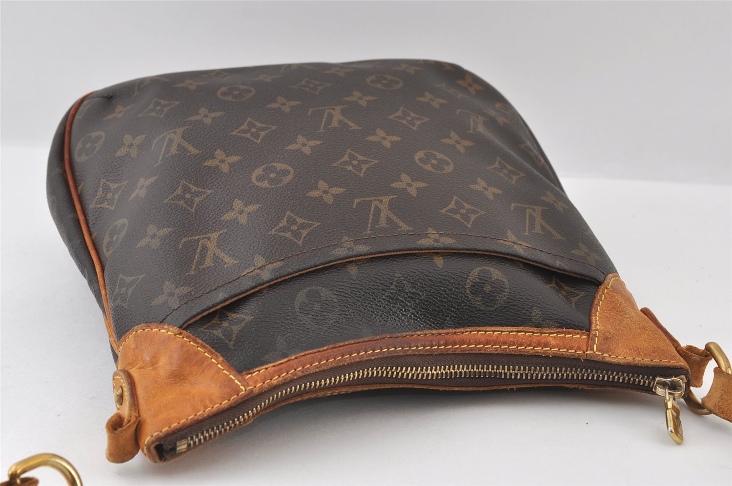 Authentic Louis Vuitton Monogram Odeon PM Shoulder Cross Bag M56390 Junk 6090I