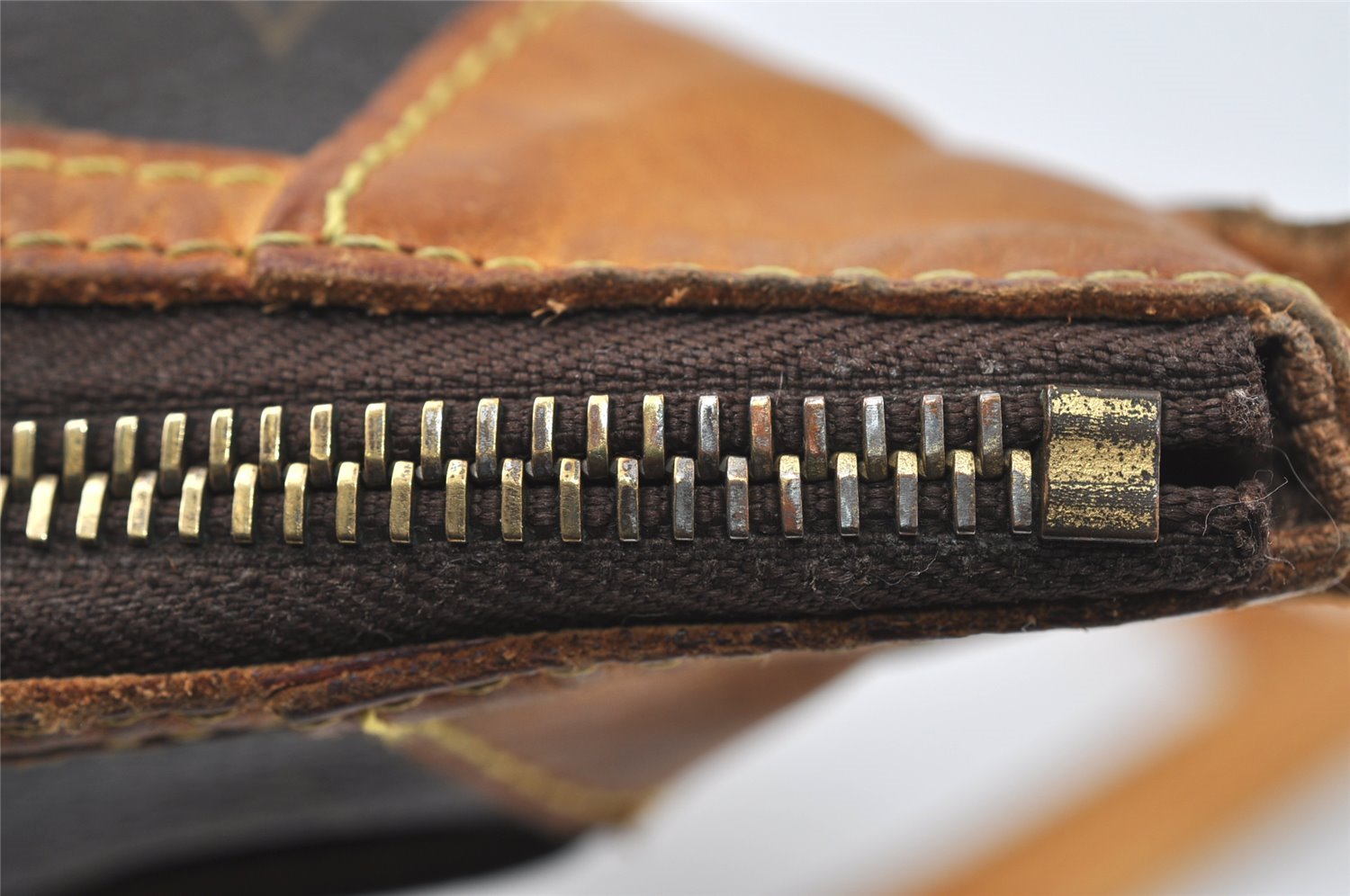 Authentic Louis Vuitton Monogram Odeon PM Shoulder Cross Bag M56390 Junk 6090I