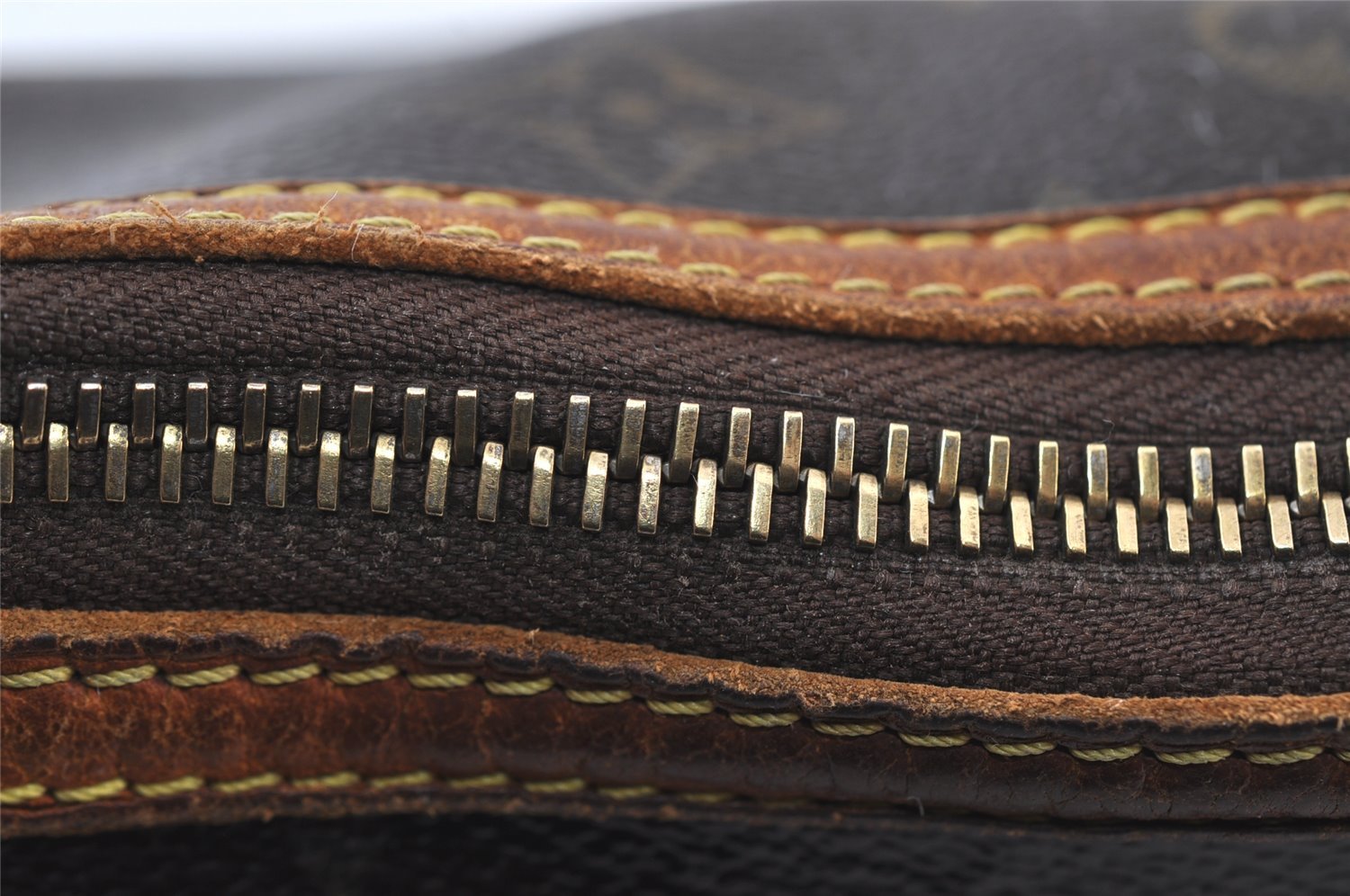 Authentic Louis Vuitton Monogram Odeon PM Shoulder Cross Bag M56390 Junk 6090I