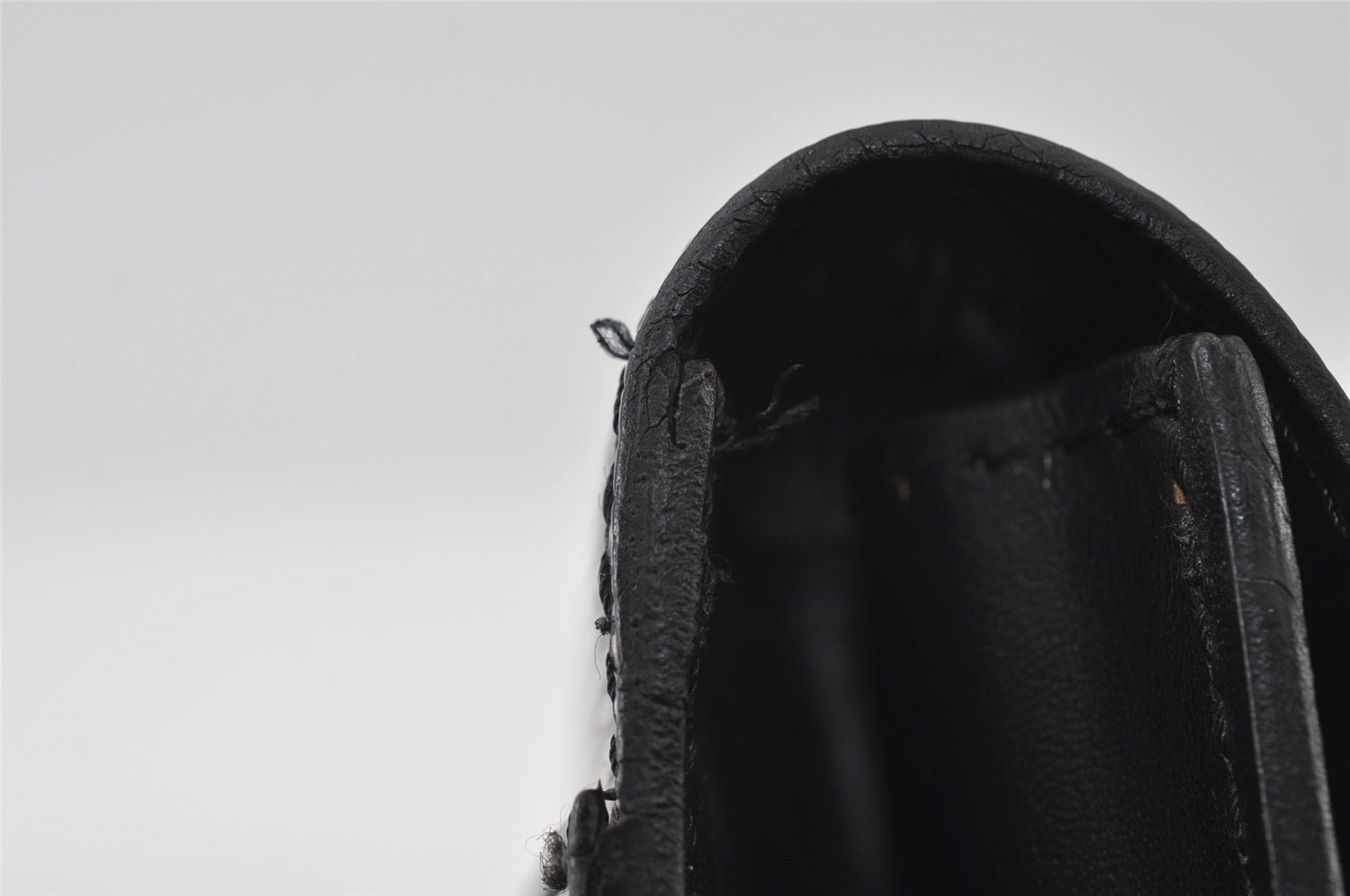 Authentic Louis Vuitton Epi Montaigne 23 Clutch Hand Bag Black M52662 LV 6096I