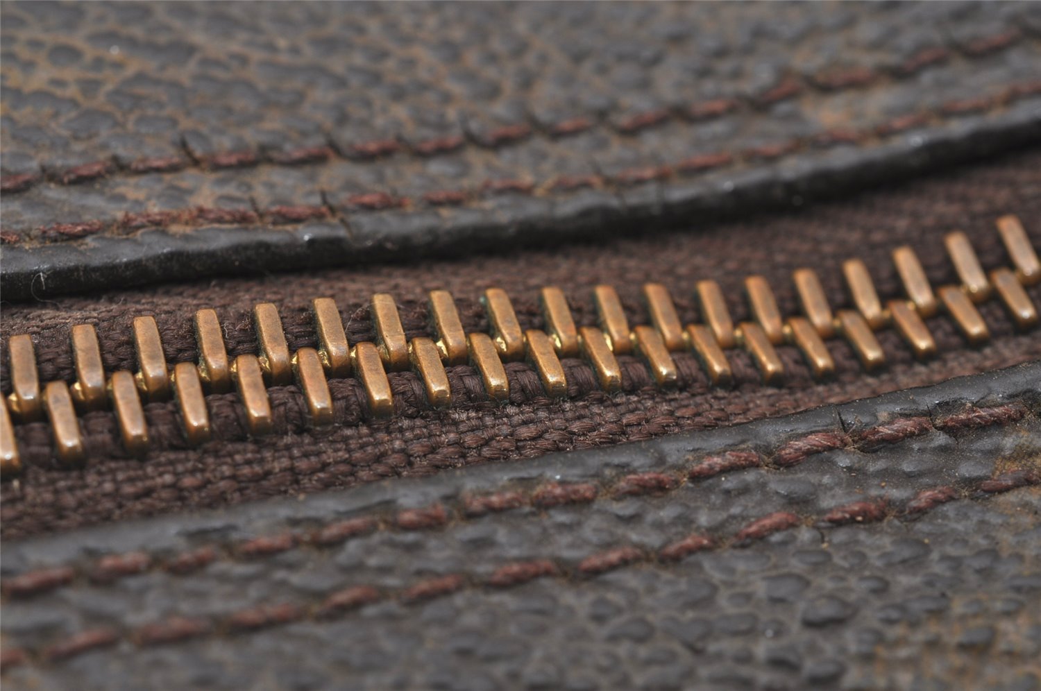 Authentic Louis Vuitton Monogram Papillon 30 Hand Bag Old Model LV 6102I